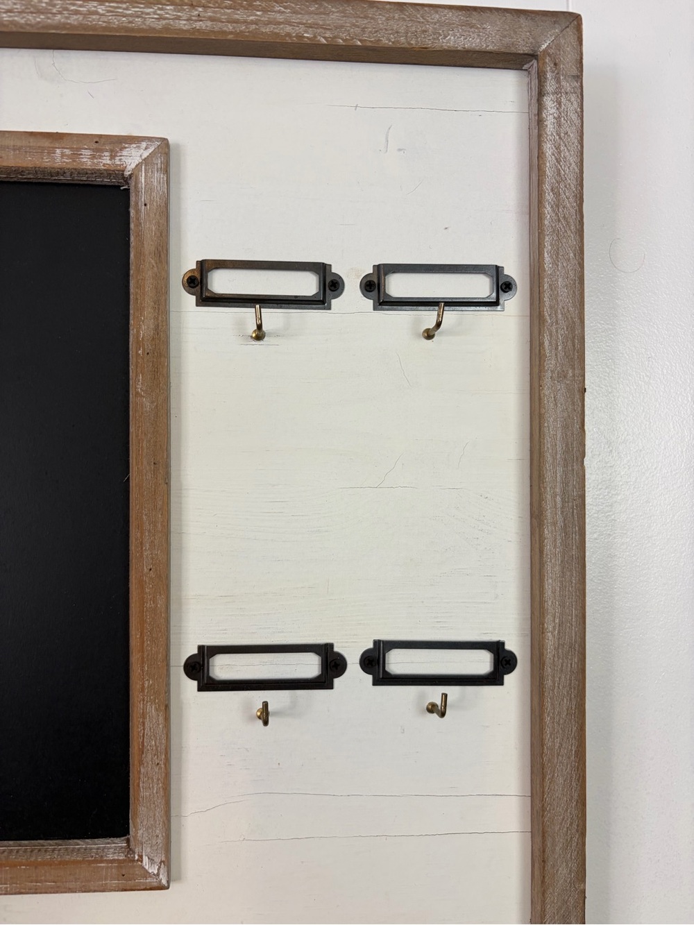 Urban Barn Wall Organizer Chalkboard Photo Frame Key Hooks Farmhouse Rustic New - Picture 5 of 10